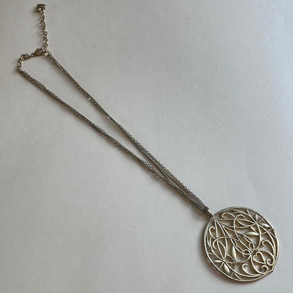 Carolee Gold Circle Pendant Necklace Jewelry